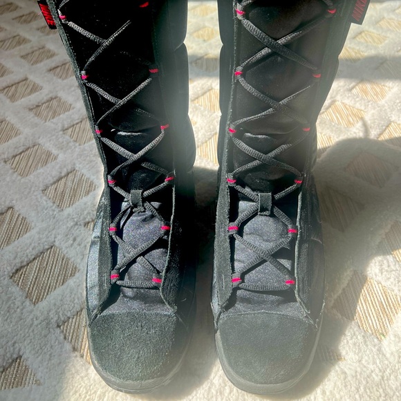 Nike Winter Hi 2 Boots Puffer Suede Black/Pink Women Sz 8 317244-002 - Picture 2 of 10